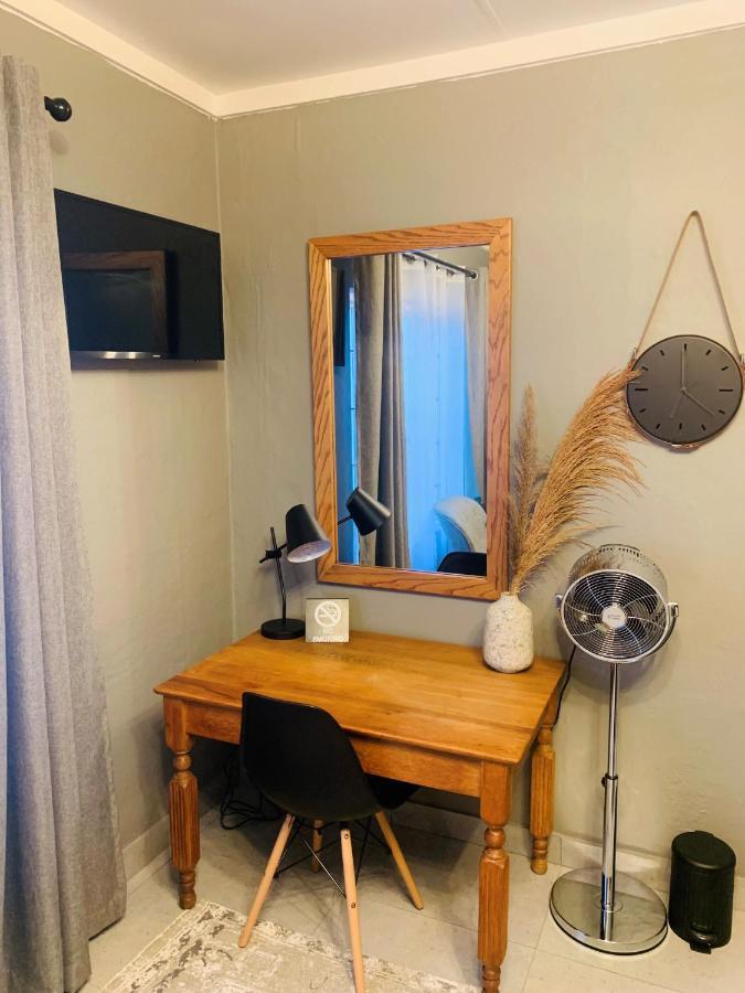 Battiss Guest House Претория Экстерьер фото