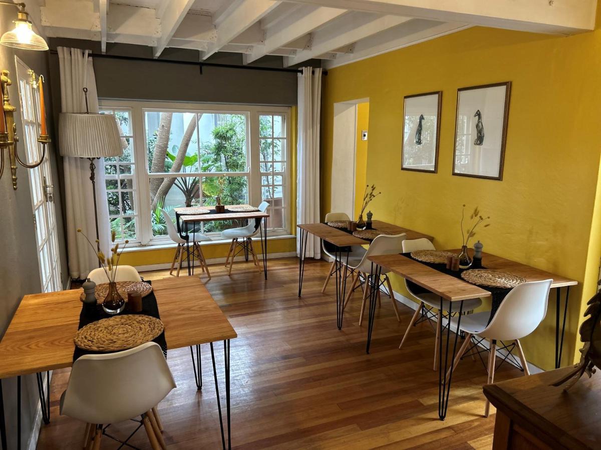 Battiss Guest House Претория Экстерьер фото